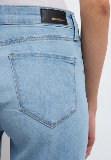 Джинсовые шорты