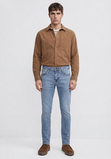 Узкие джинсы