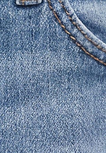 Узкие джинсы