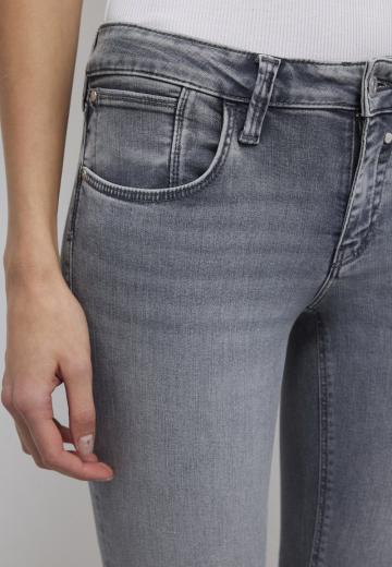 Клешеные брюки