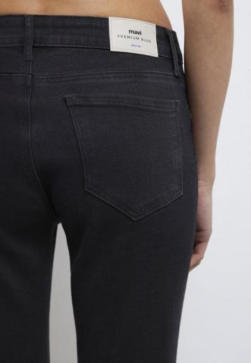 Узкие джинсы