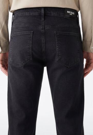 Узкие джинсы