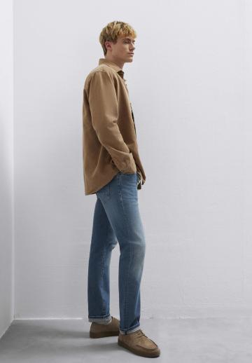 Прямые джинсы