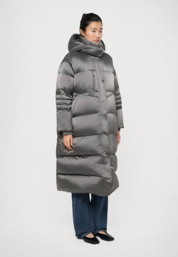 Пуховое пальто