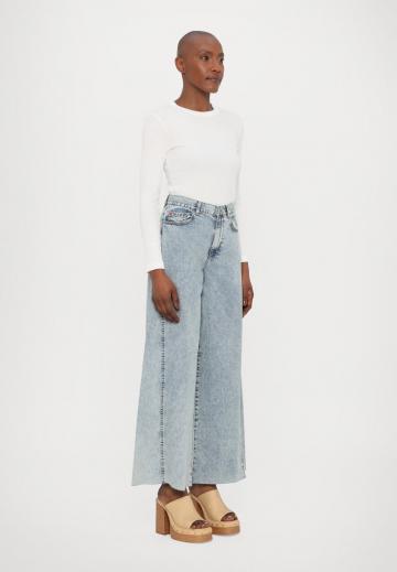 Широкие брюки