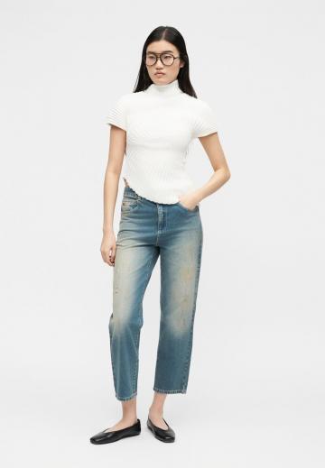 Короткие джинсы