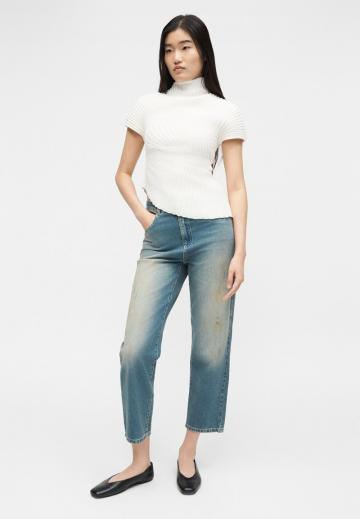 Короткие джинсы