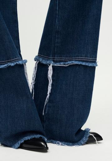 Прямые джинсы