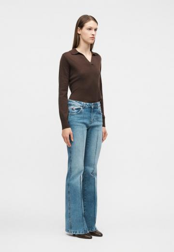 Клешеные джинсы