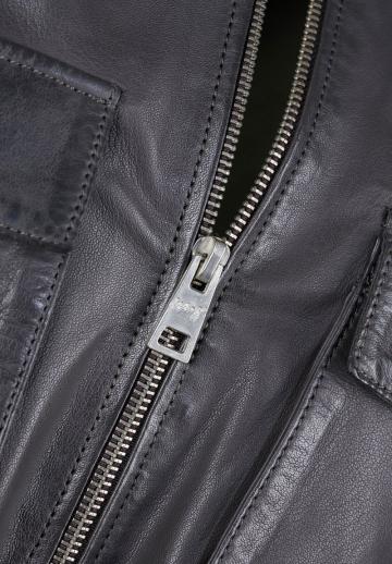 Байкерская куртка