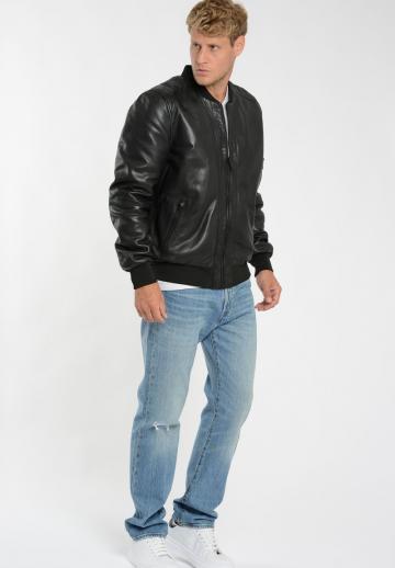 Кожаная куртка