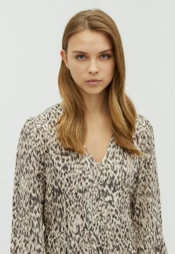 Короткое платье