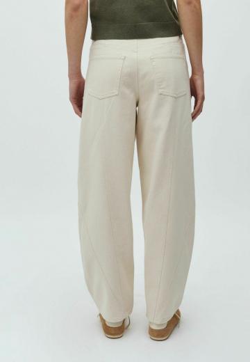 Свободные джинсы