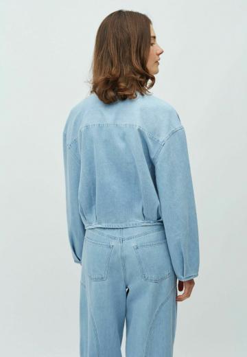 Джинсовая куртка