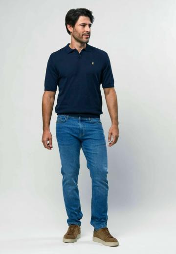 Узкие джинсы