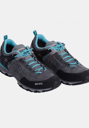 Беговые кроссовки