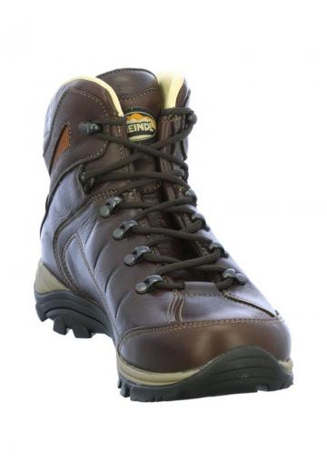 Походные ботинки