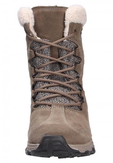 Спортивные сапоги