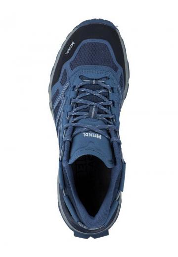 Походные ботинки