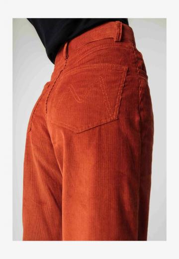 Прямые брюки