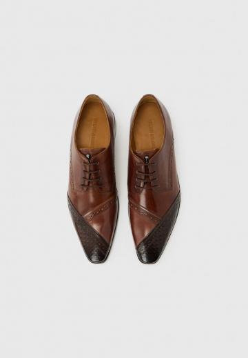 Ботинки на шнуровке