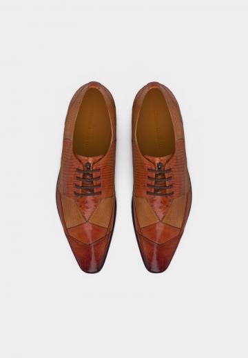 Ботинки на шнуровке