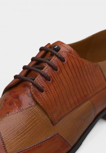 Ботинки на шнуровке