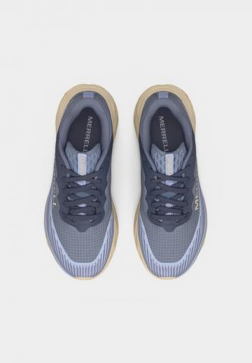 Беговые кроссовки