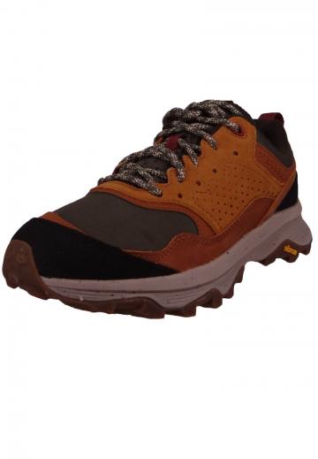 Походные кроссовки