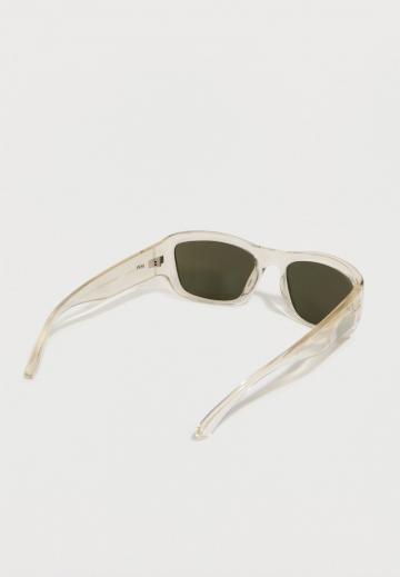 Солнечные очки