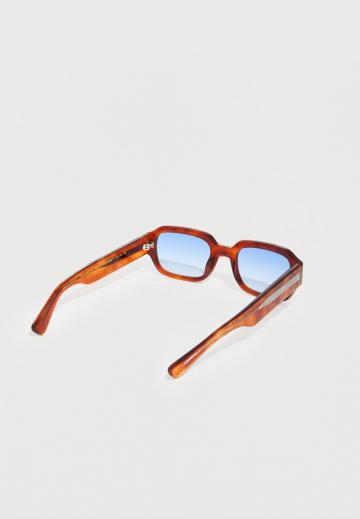 Солнечные очки