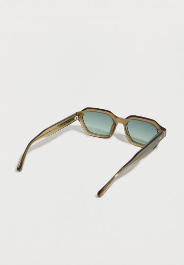 Солнечные очки