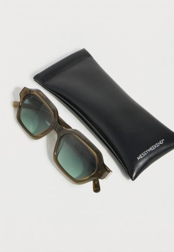 Солнечные очки