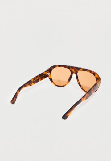 Солнечные очки