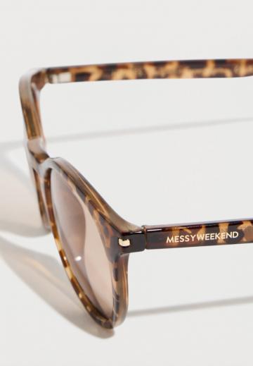 Солнечные очки