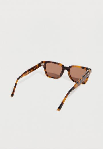 Солнечные очки