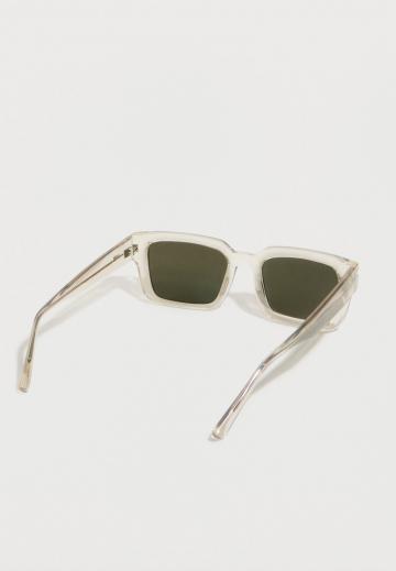 Солнечные очки