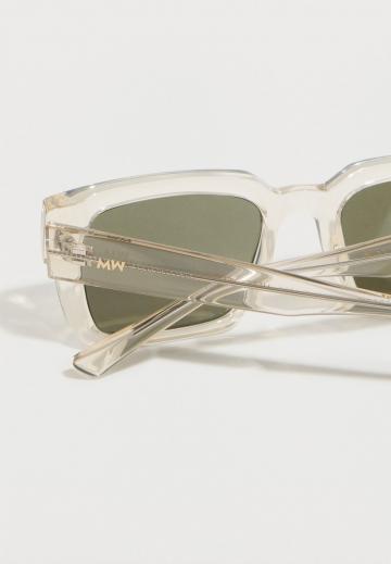 Солнечные очки