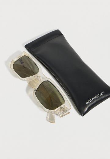 Солнечные очки