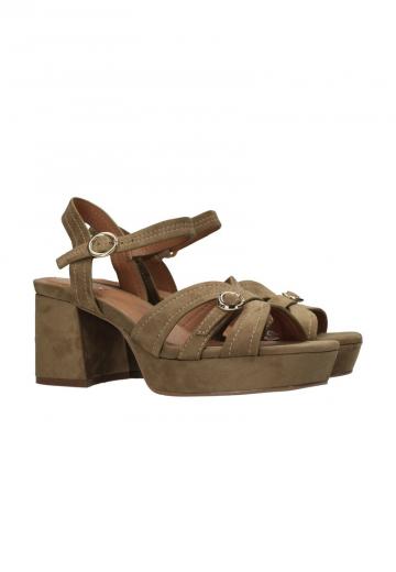 Босоножки на платформе