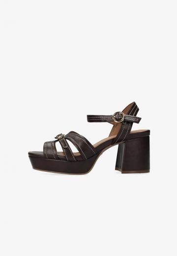 Босоножки на платформе