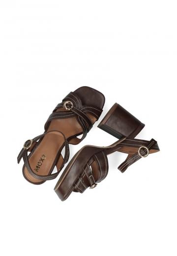 Босоножки на платформе