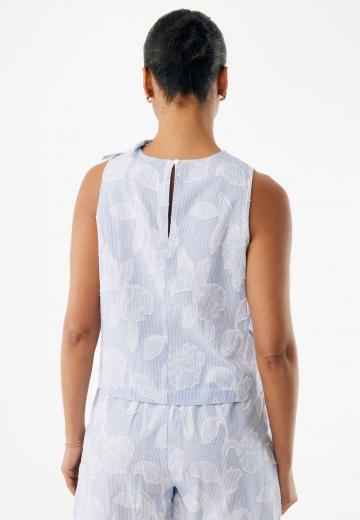 Блузка без рукавов