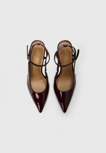 Туфли с ремешком