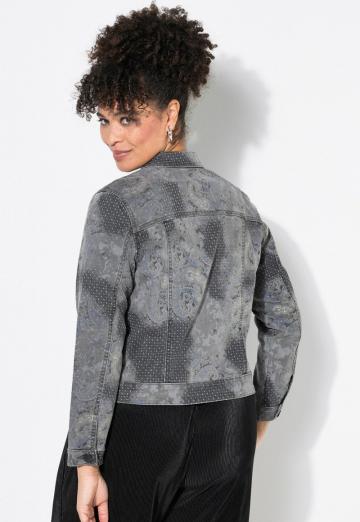 Джинсовая куртка