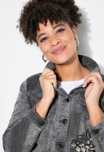 Джинсовая куртка