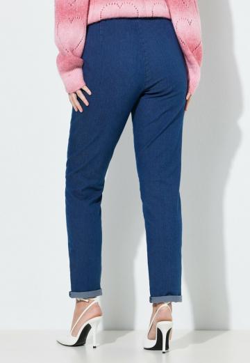 Узкие джинсы