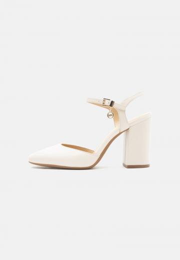 Туфли на высоком каблуке