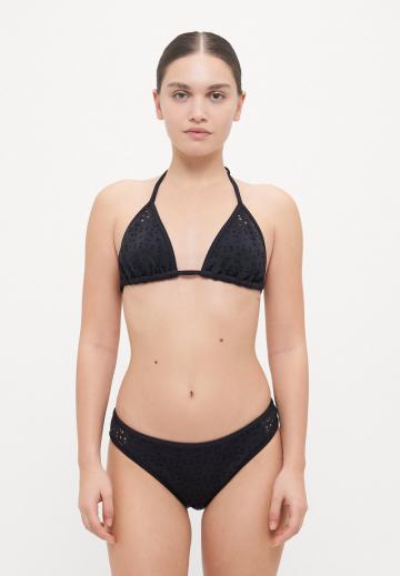 Треугольное бикини