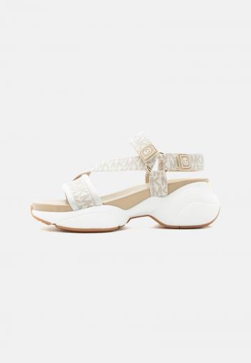 Босоножки на платформе